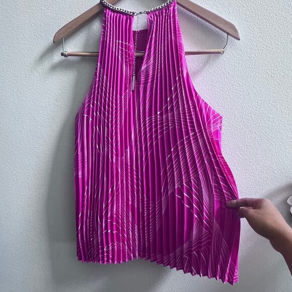 Elie Tahari Chain Halter Pleated Bright Pink Top Women's Size Large Loose Fit - Picture 8 of 11